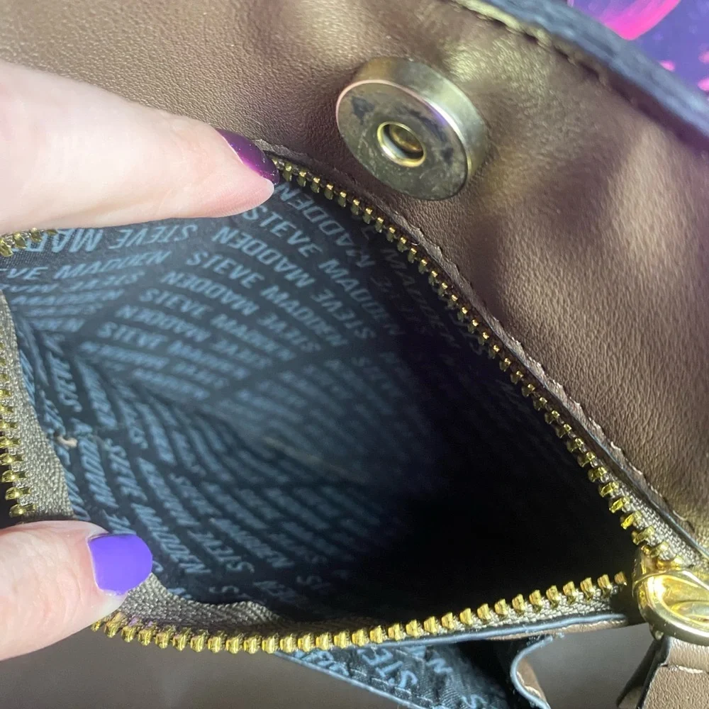 Steve Madden BDonna Tote - Picture 8 of 8